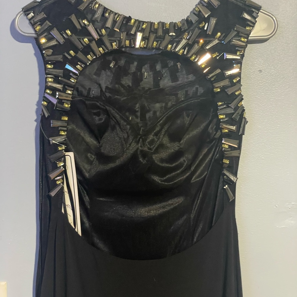 Dave and Johnny evening gown. Size 7/8 
Never worn - Picture 4 of 5